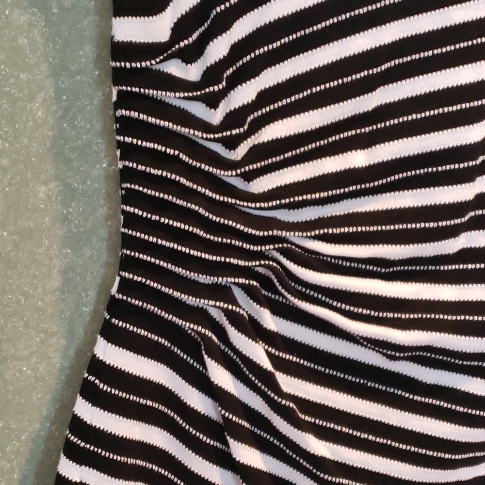 Sweater - Picture 2 of 4